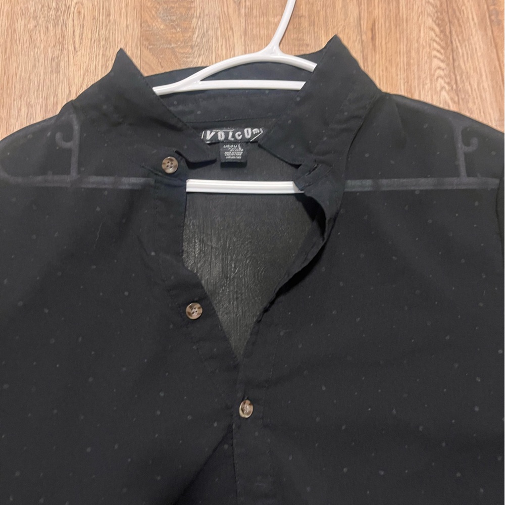 Volcom Men's Black Button Down Shirt